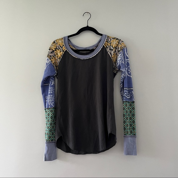 Free People Tops - We the Free Patchwork Sleeve Thermal Long Sleeve Free People Bandana Print Sz M